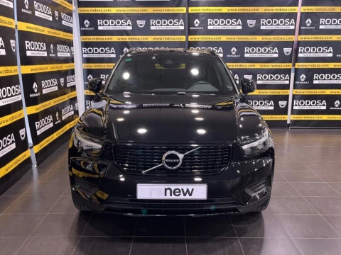 Volvo XC40 2.0 T4 R-Design Auto