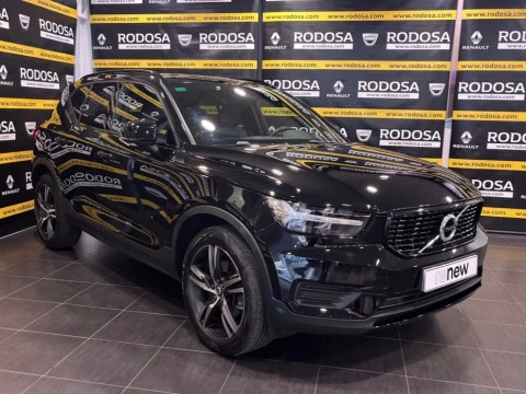 Volvo XC40 2.0 T4 R-Design Auto