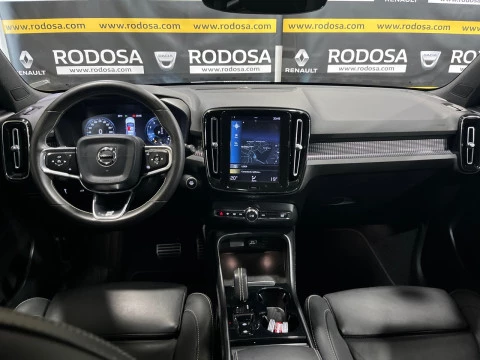 Volvo XC40 2.0 T4 R-Design Auto