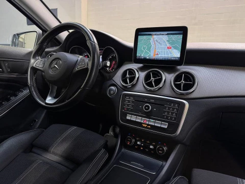 Mercedes-Benz Clase GLA GLA 180 AMG Line