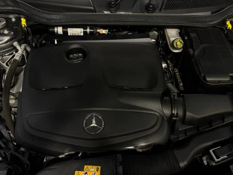Mercedes-Benz Clase GLA GLA 180 AMG Line