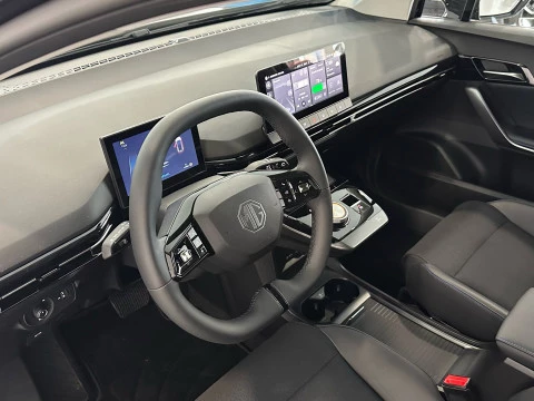 MG4 64kWh Luxury
