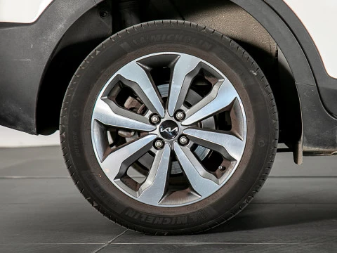 Kia Stonic 1.0 T-GDi 74kW (100CV) MHEV iMT Drive