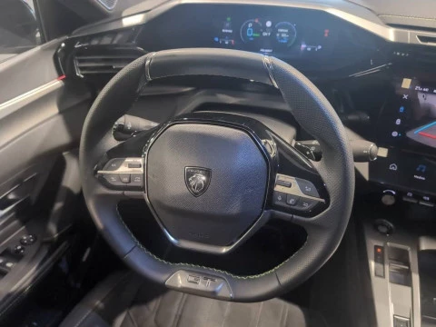 Peugeot 408 408 GT PLUG-IN HYBRID 225 e-EAT8