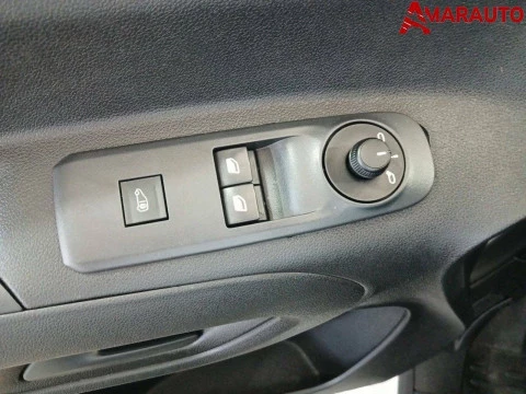 Peugeot Partner   Standard 600kg BlueHDi 73kW Pro