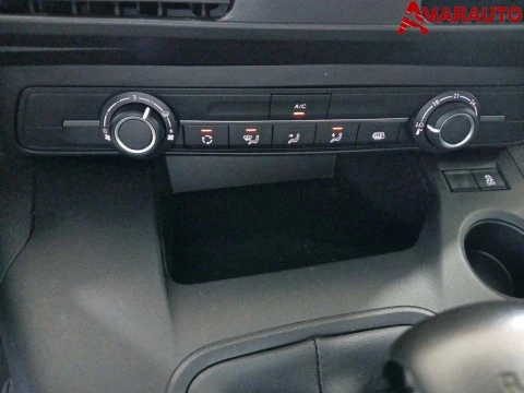 Peugeot Partner   Standard 600kg BlueHDi 73kW Pro