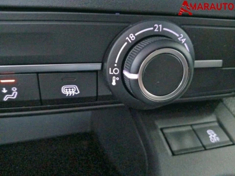 Peugeot Partner   Standard 600kg BlueHDi 73kW Pro