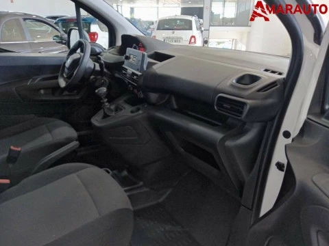 Peugeot Partner   Standard 600kg BlueHDi 73kW Pro