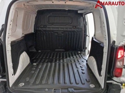 Peugeot Partner   Standard 600kg BlueHDi 73kW Pro