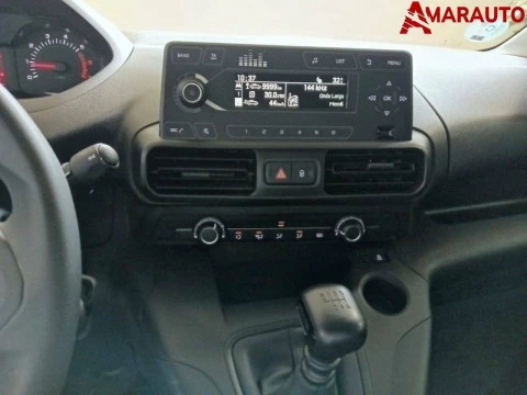 Peugeot Partner   Standard 600kg BlueHDi 73kW Pro