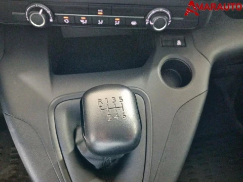 Peugeot Partner   Standard 600kg BlueHDi 73kW Pro