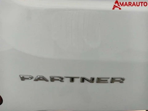 Peugeot Partner   Standard 600kg BlueHDi 73kW Pro