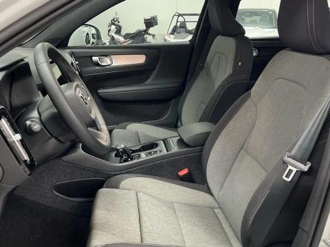 Volvo XC40 XC40 Core, B3 Mild Hybrid, Gasolina