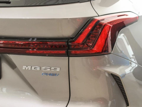 MGS9 1.5T PHEV PREMIUM AUTO 299 5P 7 Plazas