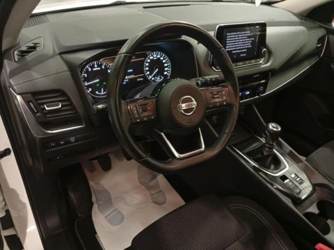 Nissan Qashqai DIG-T 103kW mHEV Premiere Edition Bit.