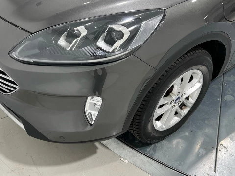 Ford Kuga Titanium 2.5 Duratec PHEV 165kW Auto