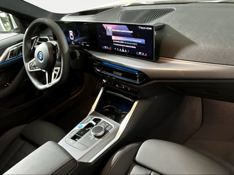 BMW i4 eDrive35
