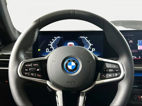 BMW i4 eDrive35