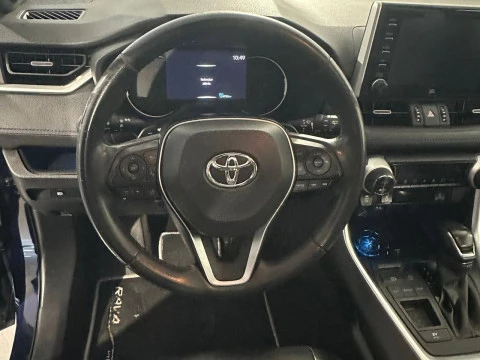 Toyota Rav4 2.5L 220H FEEL