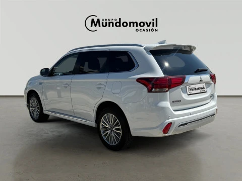 Mitsubishi Outlander 2.4 PHEV Motion Auto 4WD MY19.5