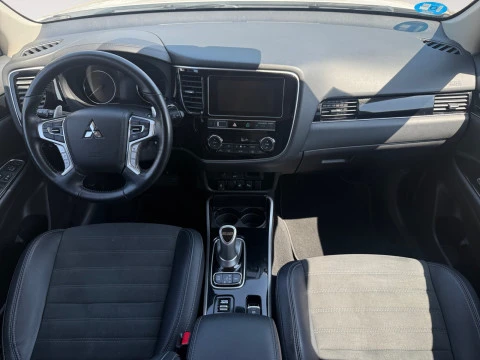 Mitsubishi Outlander 2.4 PHEV Motion Auto 4WD MY19.5