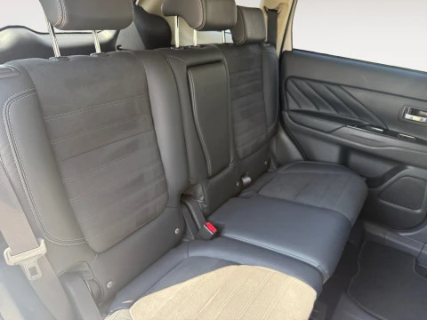 Mitsubishi Outlander 2.4 PHEV Motion Auto 4WD MY19.5