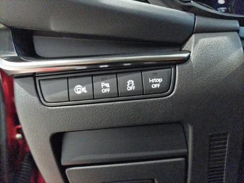 Mazda3 2.5L E-SKY G MHEV 103kW Homura