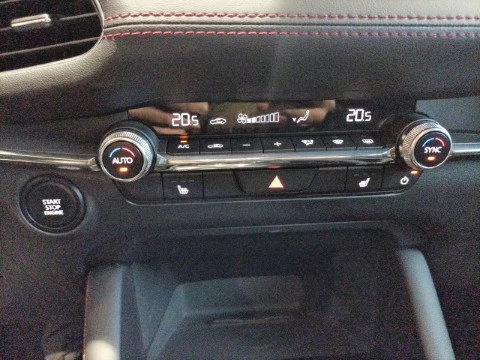 Mazda3 2.5L E-SKY G MHEV 103kW Homura