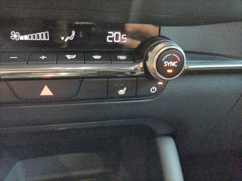 Mazda3 2.5L E-SKY G MHEV 103kW Homura