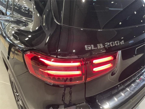 Mercedes-Benz GLB 200 d 4MATIC