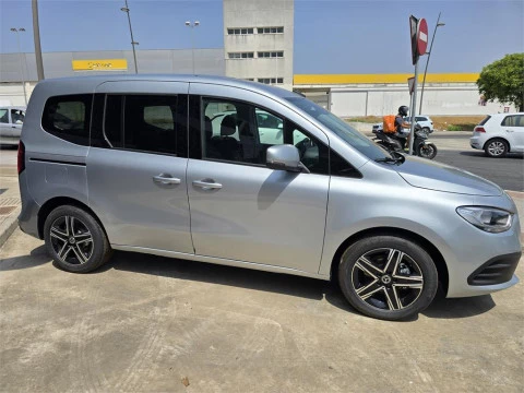 Mercedes-Benz Clase T 180 d