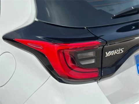 Toyota Yaris ACTIVE PLUS