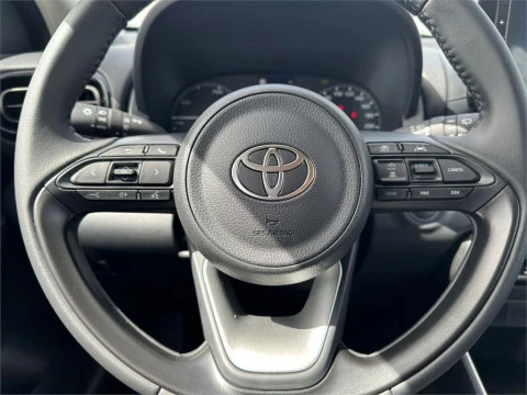 Toyota Yaris ACTIVE PLUS
