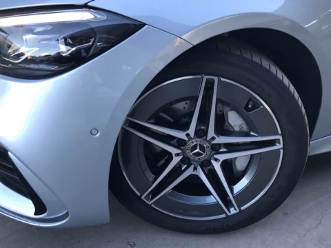Mercedes-Benz Clase C  300 e