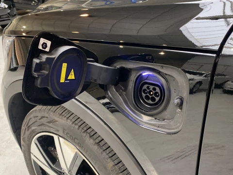 Volvo XC40 1.5 T5 RECHARGE R-DESIGN DCT 5P