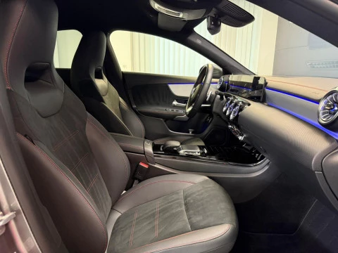 Mercedes-Benz CLA CLA 200 D DCT