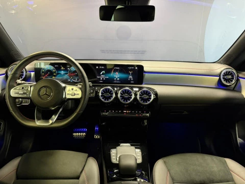 Mercedes-Benz CLA CLA 200 D DCT