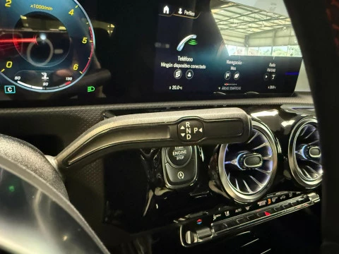 Mercedes-Benz CLA CLA 200 D DCT