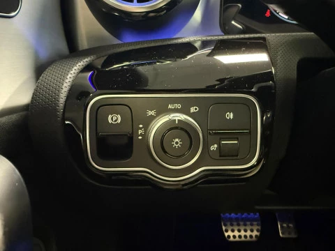 Mercedes-Benz CLA CLA 200 D DCT