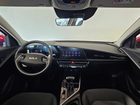 Kia Niro 1.6 GDi HEV 102kW (139CV) Concept