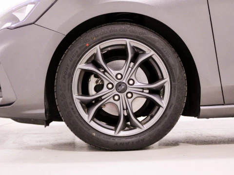 Ford Focus 1.0 Ecoboost MHEV 92kW ST-Line