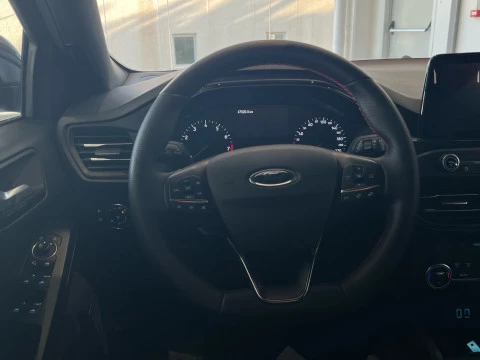 Ford Focus 1.0 Ecoboost MHEV 92kW ST-Line Ford Focus 1.0 Ecoboost MHEV 92kW ST-Line