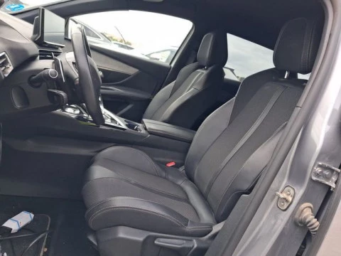 Peugeot 3008 Hybrid 300 e-EAT8 GT