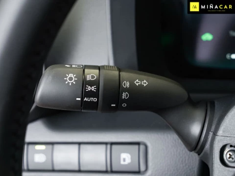 Toyota C-HR 1.8 Advance Hybrid 103 kW (140 CV)