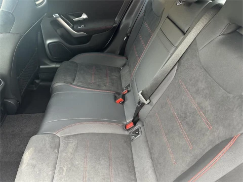 Mercedes-Benz CLA 220 D DCT