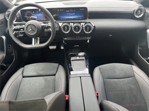 Mercedes-Benz CLA 220 D DCT