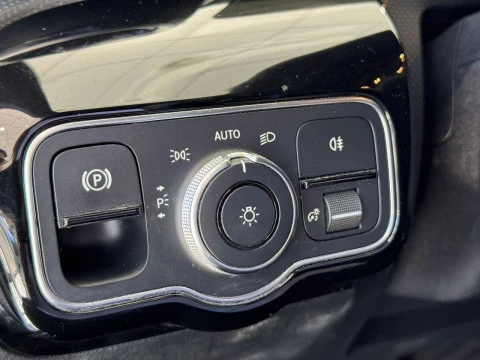 Mercedes-Benz Clase A A 180 d 7G-DCT