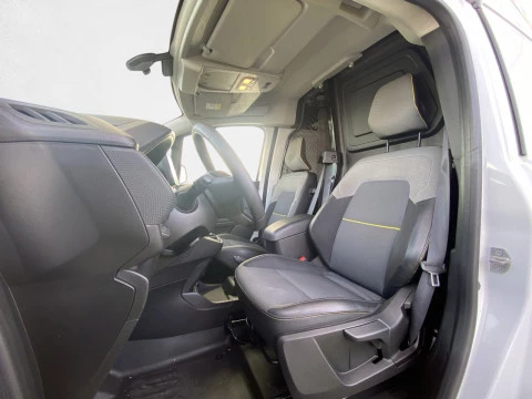 Renault Kangoo Furgón L1 1.5 Blue dCi 70kW Ábr. Sésamo por Ren