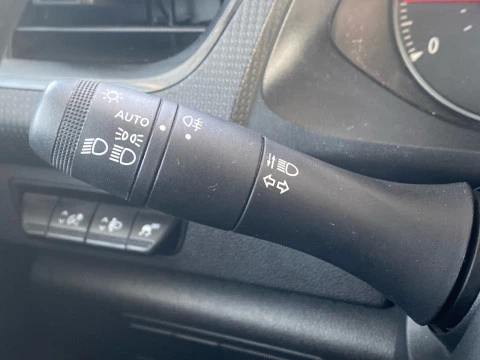 Renault Kangoo Furgón L1 1.5 Blue dCi 70kW Ábr. Sésamo por Ren