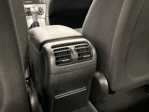 Mercedes-Benz Clase C C 180 K Sport Edition 105 kW (143 CV)